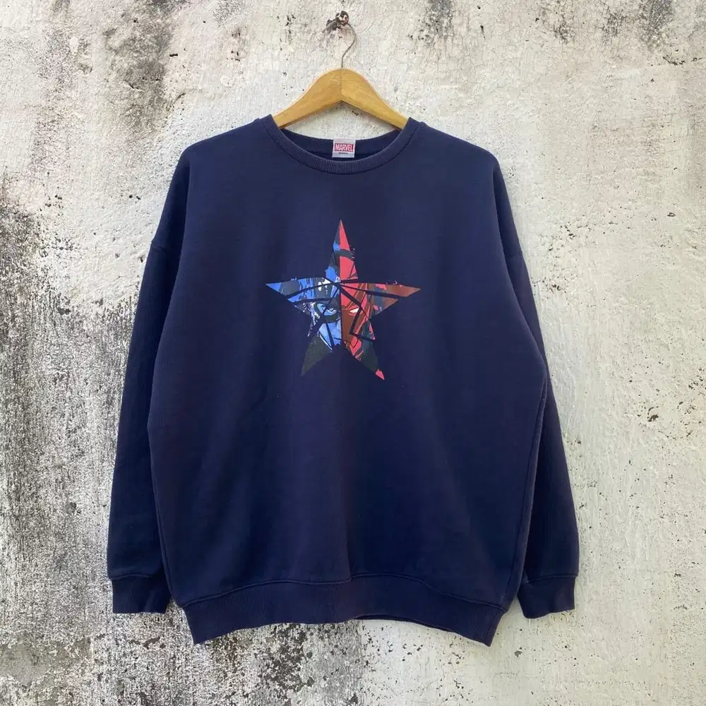Crewneck Marvel - Size L - Jaket Sweater Sweatshirts