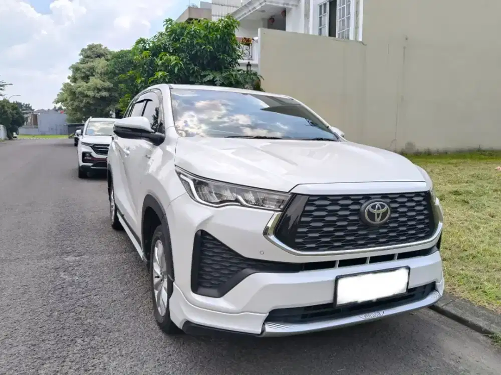 Toyota Kijang Innova Zenix 2.0 V Hybrid Modellista 2023