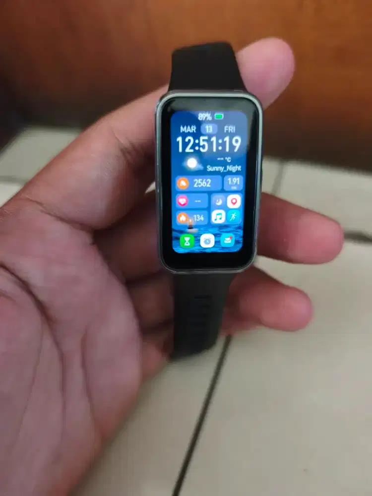 Jam Tangan HUAWEI BAND 10