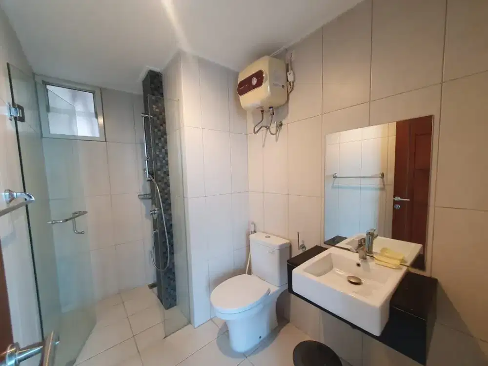 APARTEMENT CIPUTRA WORLD • Hadap Utara