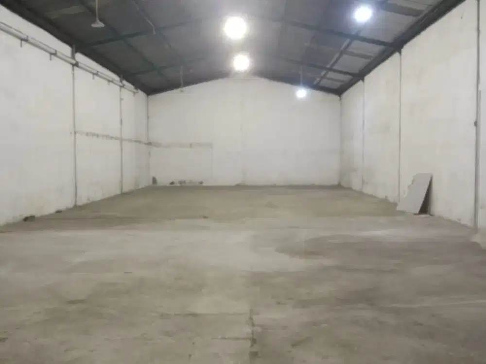 Jual Gudang Siap Pakai Margomulyo Permai, Lokasi Strategis, Dekat Akses Tol