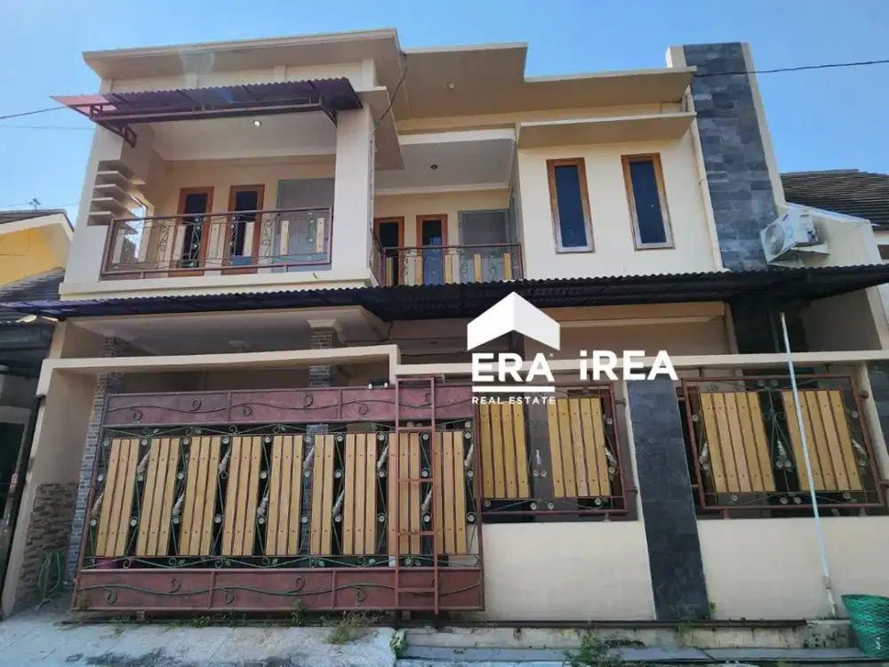 DIJUAL RUMAH CLUSTER FULL FURNISHED SIAP HUNI DEKAT DE TJOLOMADOE SOLO BARAT