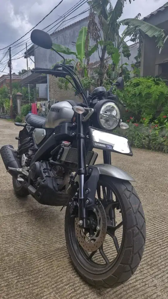 Dijual Yamaha XSR 155 Silver 2023