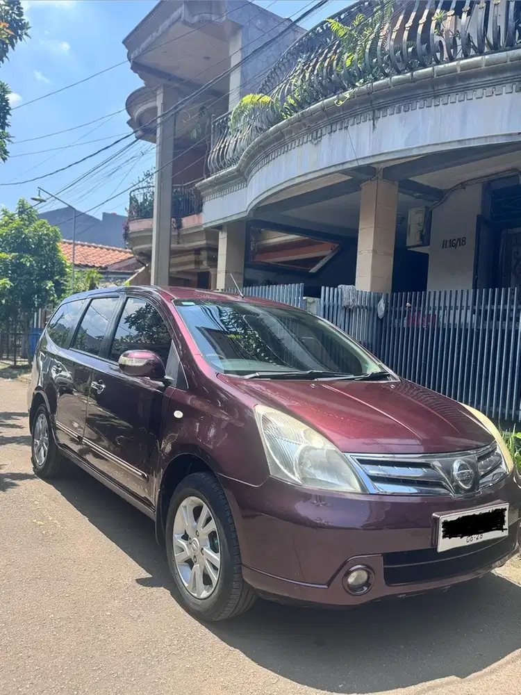 Nissan Grand livina 2011 Bensin