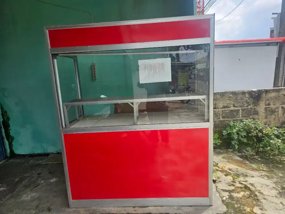 Etalase bekas murah