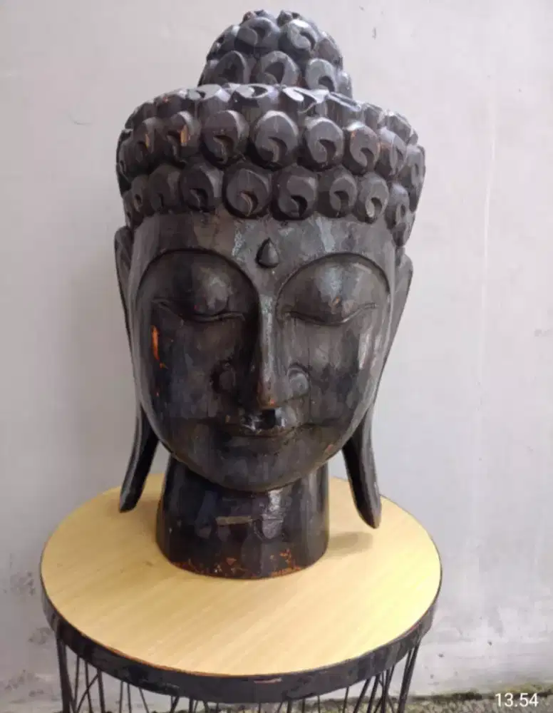 Patung Kayu Kepala Budha