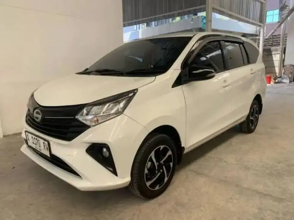 DAIHATSU SIGRA 1.2 R MT 2023
