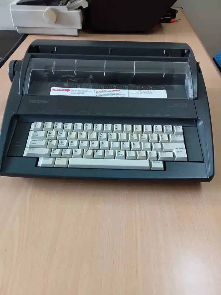 DIJUAL MESIN TIK ELEKTRIK MERK BROTHER AX 325