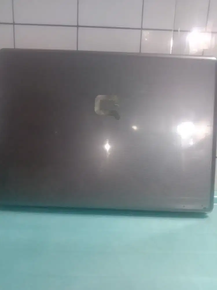 Laptop hp Compaq presario v3700