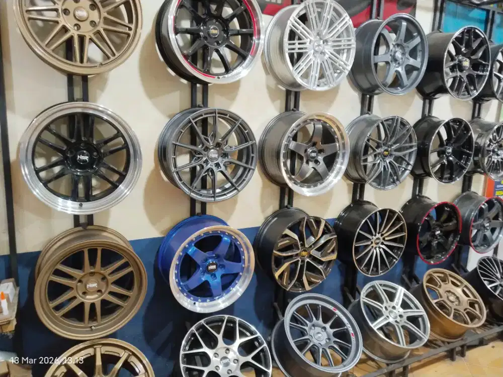 Velg dan ban bergaransi. Cicilan tanpa DP, bunga 0% , Syarat cukup KTP