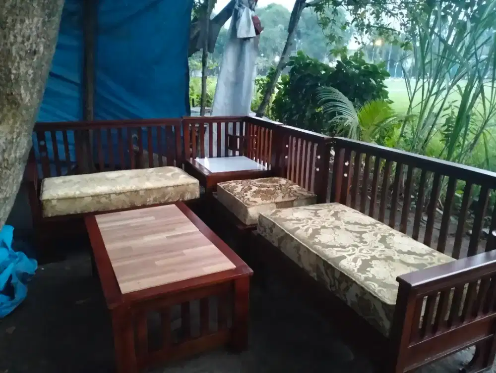 set kursi tamu siap pakai, kain baru, busa bata