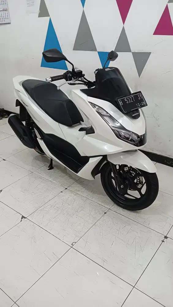 Honda New PCX 160 CBS 2021 Putih Albino