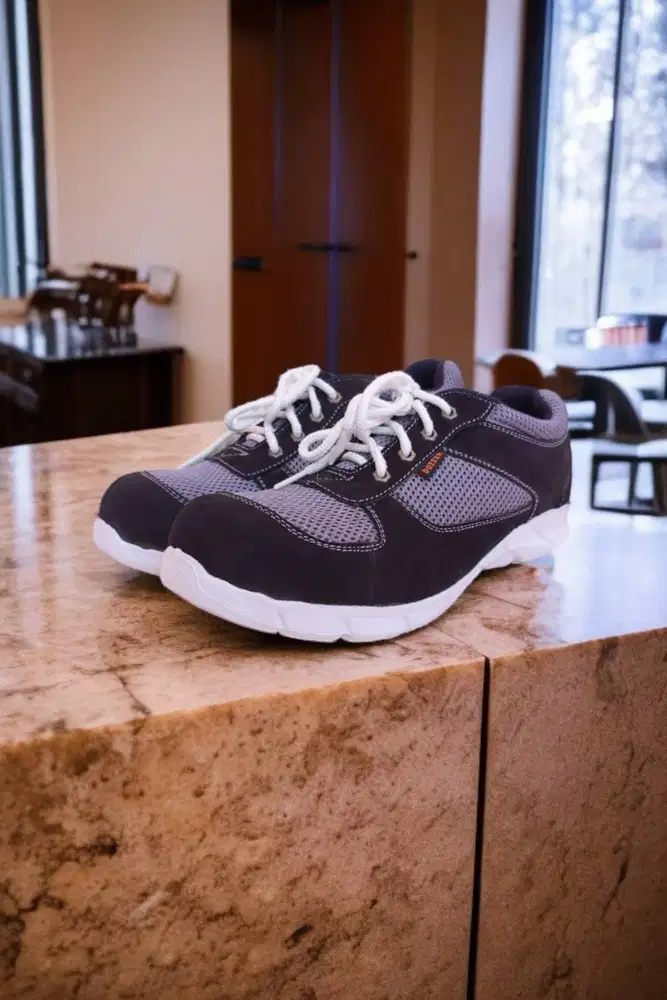 Aman Sepatu safety sport Cikande