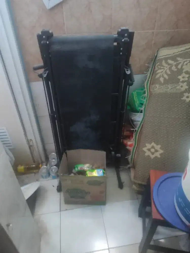 Treadmill manual black