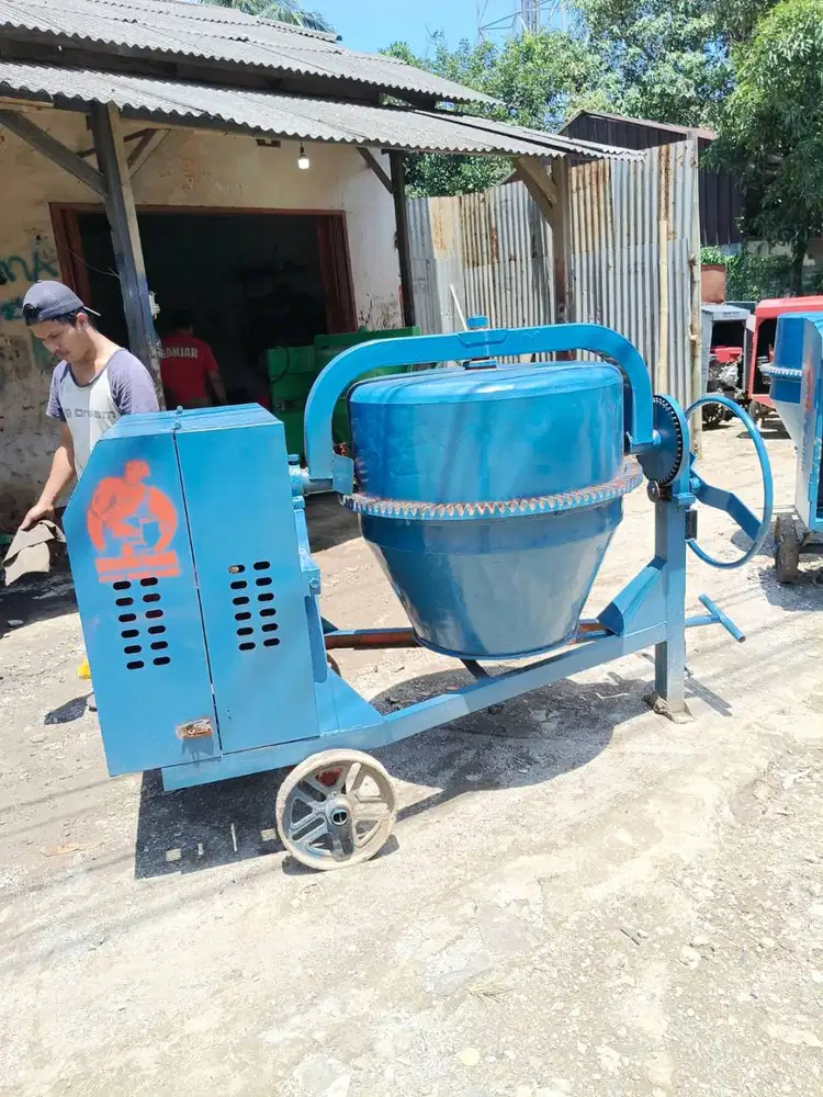 Jual Mesin Molen Beton STahleisenn 500liter Mulus Siap Pakai