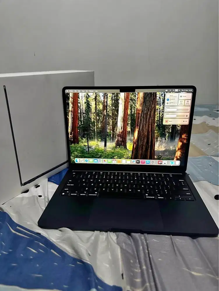Macbook air M3 13 inch 2024 8/256gb midnight