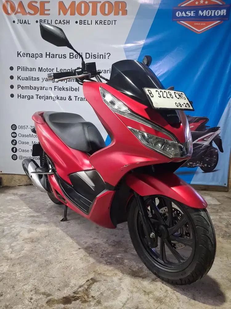 (A) Honda PCX 150cc tahun 2019