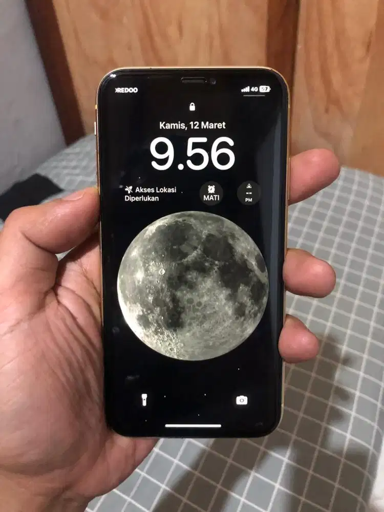 Iphone XR 64GB yellow BACA deskripsi
