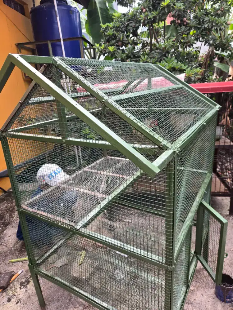 Kandang besi masih bagus kokoh