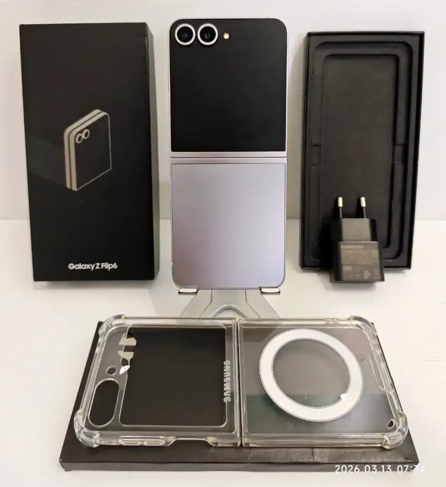 Samsung Z Flip 6 5G 12/256 Gb Likenew 98% Garansi Ex Resmi bisa TT/BT