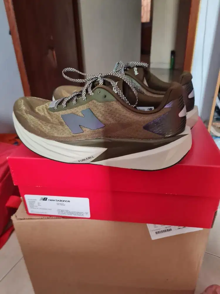 Dijual New Balance Rebel V5 original BNIB