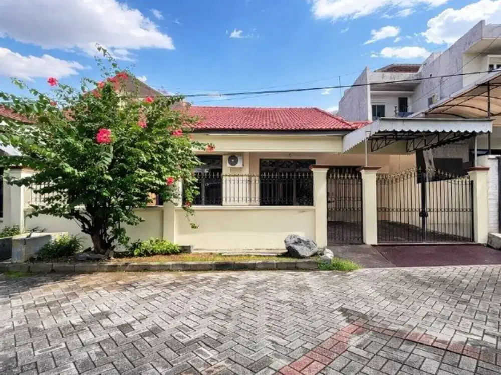 Rumah Klampis Anom, Wisma Mukti Strategis