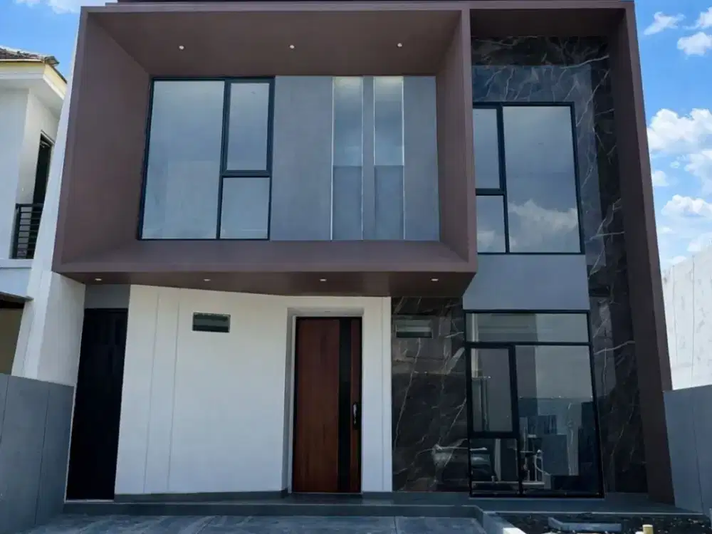 Rumah Woodland, Citraland  New • Minimalis • Carport 2 • Row 2.5 Mobil