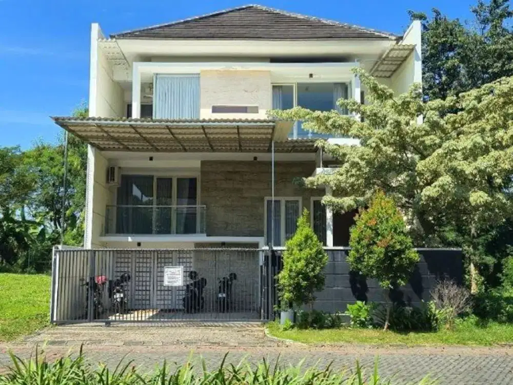 Rumah East Emerald Mansion, Citraland Siap Huni • Fully Furnished • Garasi • Carport