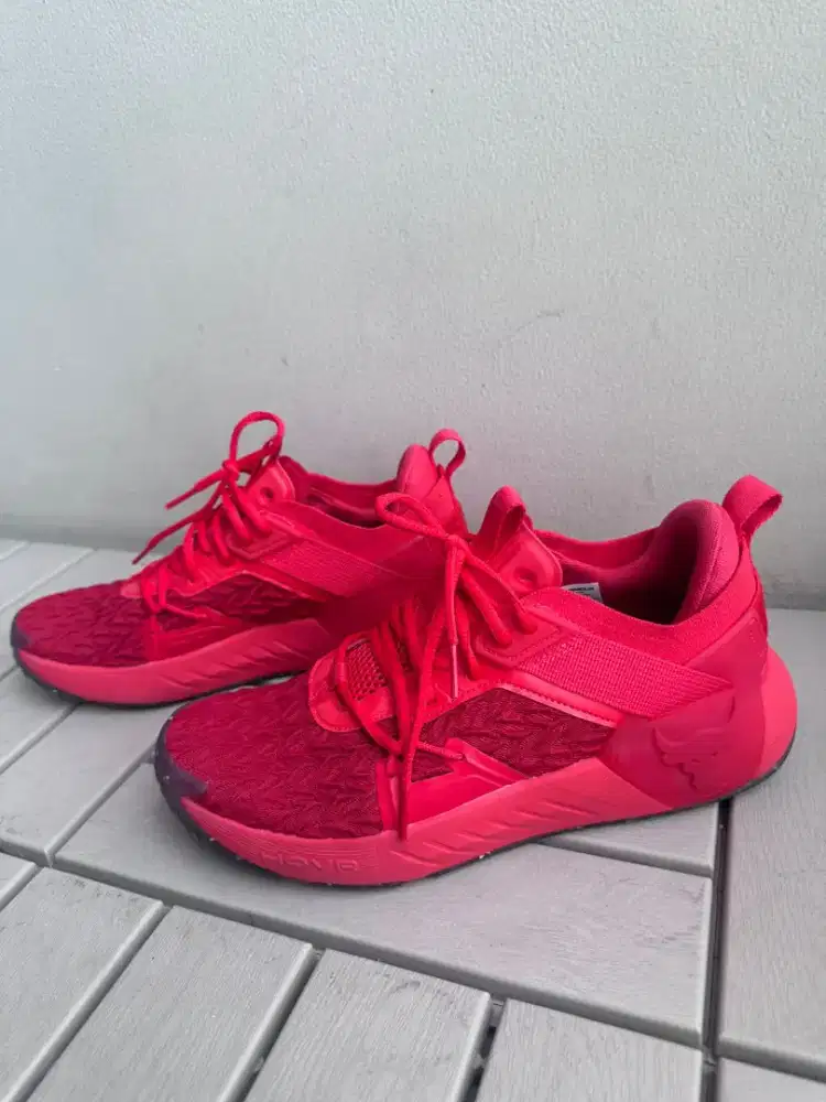 Sepatu Under Armour Project Rock 6