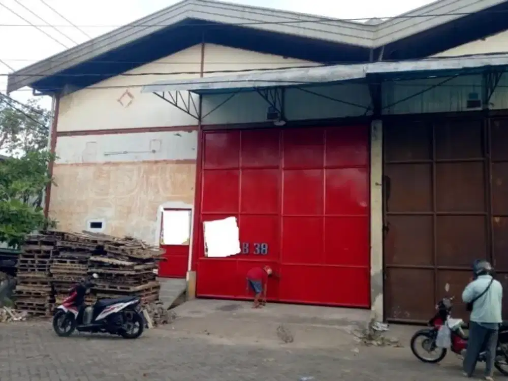 Gudang include kantor siap pakai di mutiara margomulyo indah