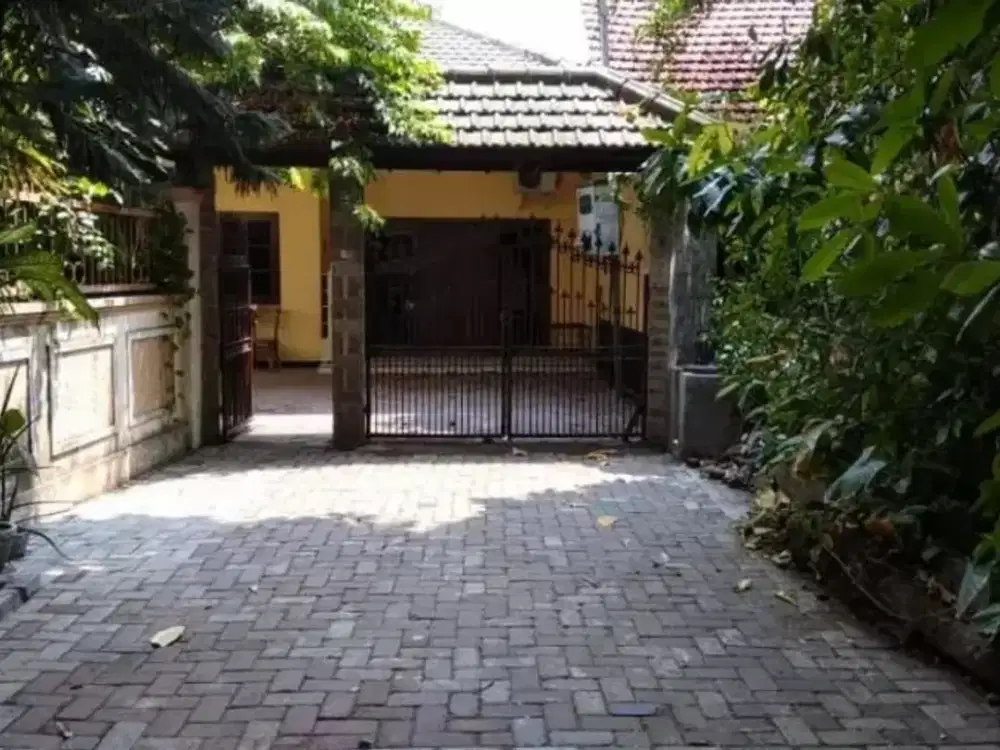 Rumah Pusat Kota Dijual Monginsidi Tegalsari *HN