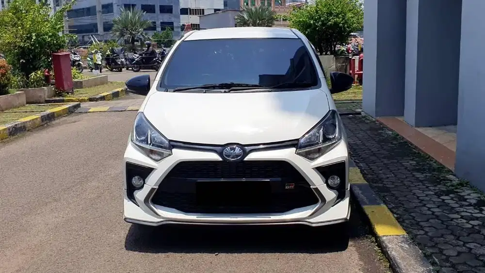 Toyota Agya 1.2 G GR Sport Dual vvti AT 2023 Putih Km.17rb