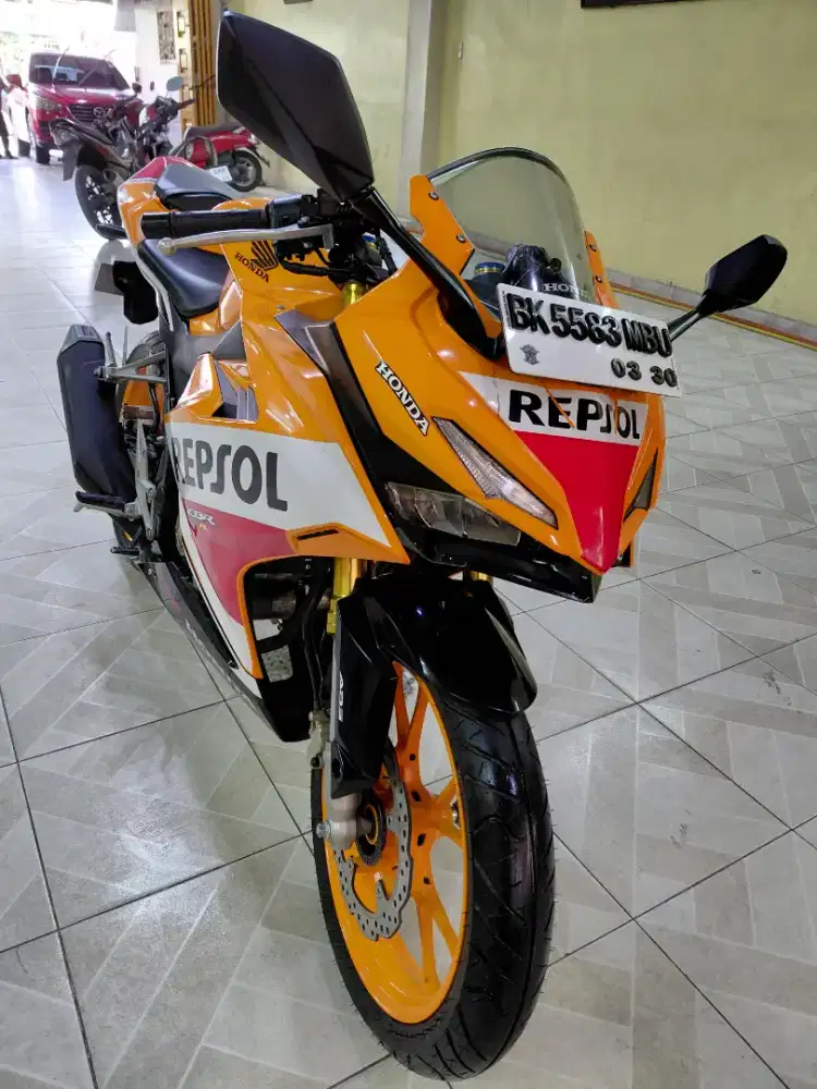 CBR150R ABS MotoGP Repsol Edition 2023 Mntap¤Masih 1.300KM-plaza motor