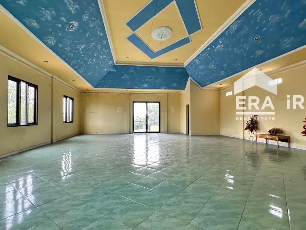 RUANG USAHA DIJUAL ATAU DISEWAKAN DI SOLO SELATAN DEKAT RS DR OEN SOLO BARU