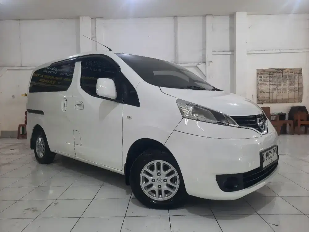 NISSAN EVALIA XV MATIC 2013 PUTIH