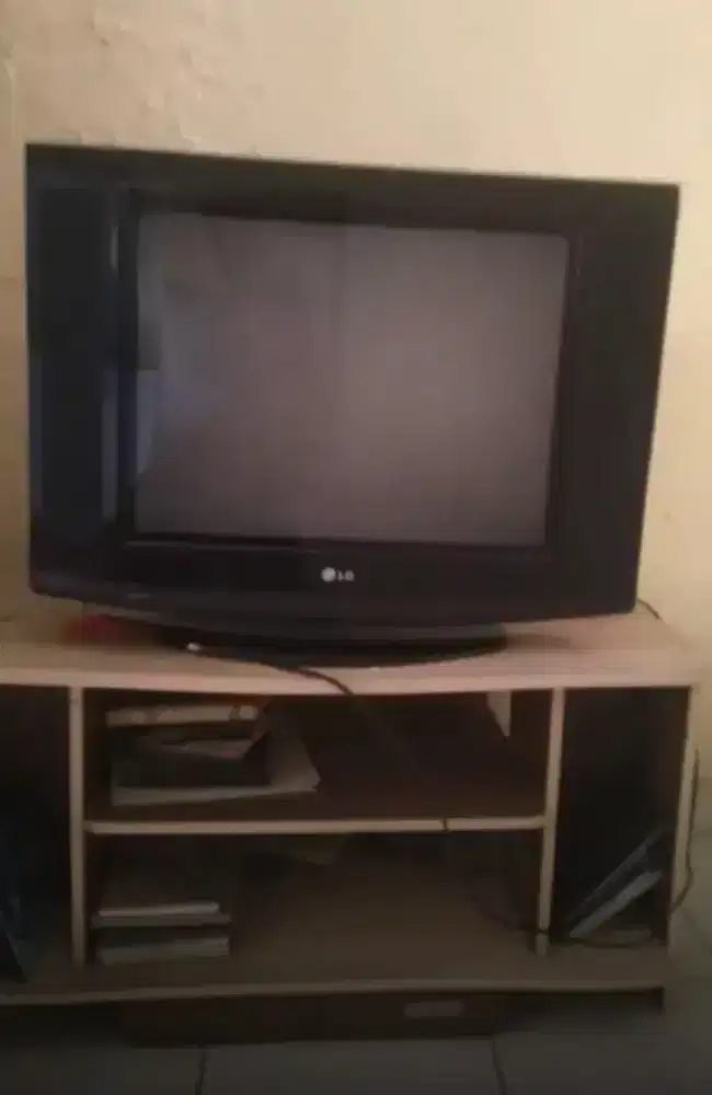 TV LG PEARL 21 SWIVELBASE LIMITED EDITION