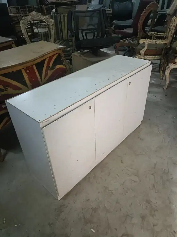 Lemari kantor bagus ex. Kantoran