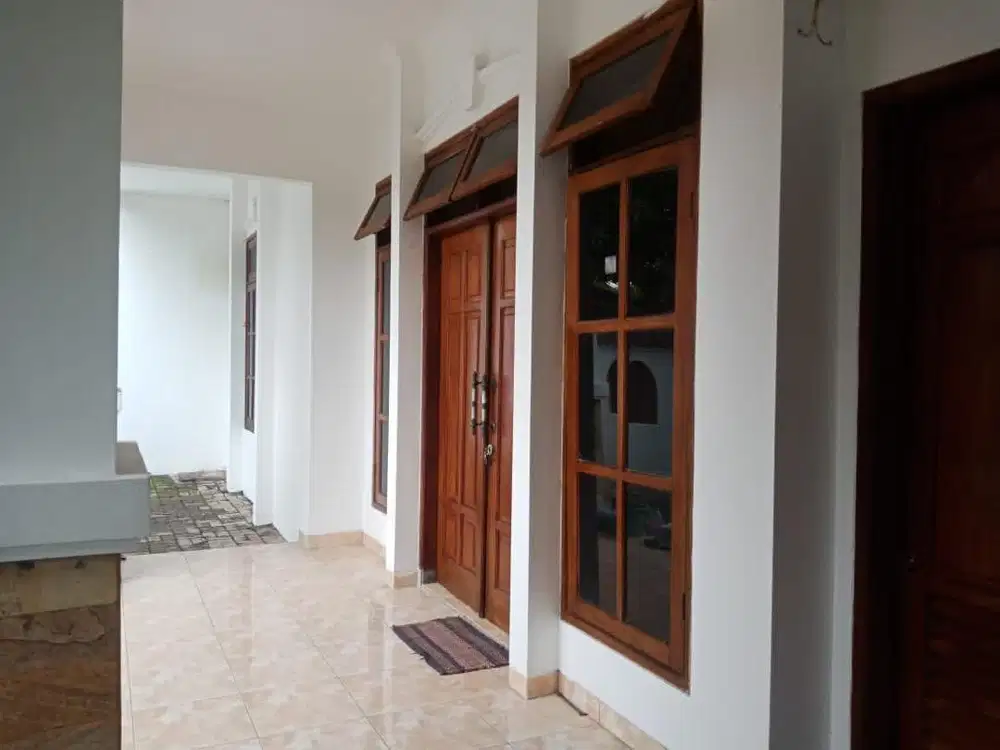 *TERMURAH, Dijual cepat rumah asri terawat Gayungsari Surabaya*