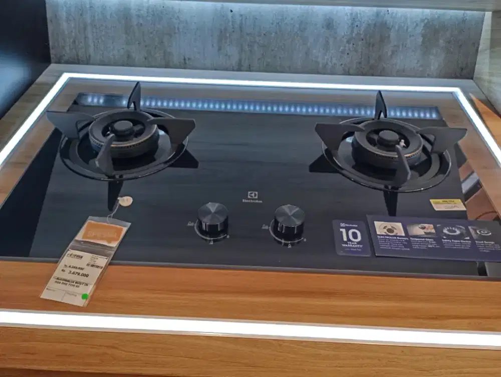 Kompor tanam produk electrolux