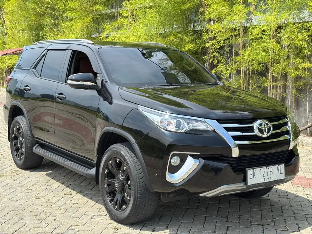 Toyota Fortuner vrz G diesel AT 2016