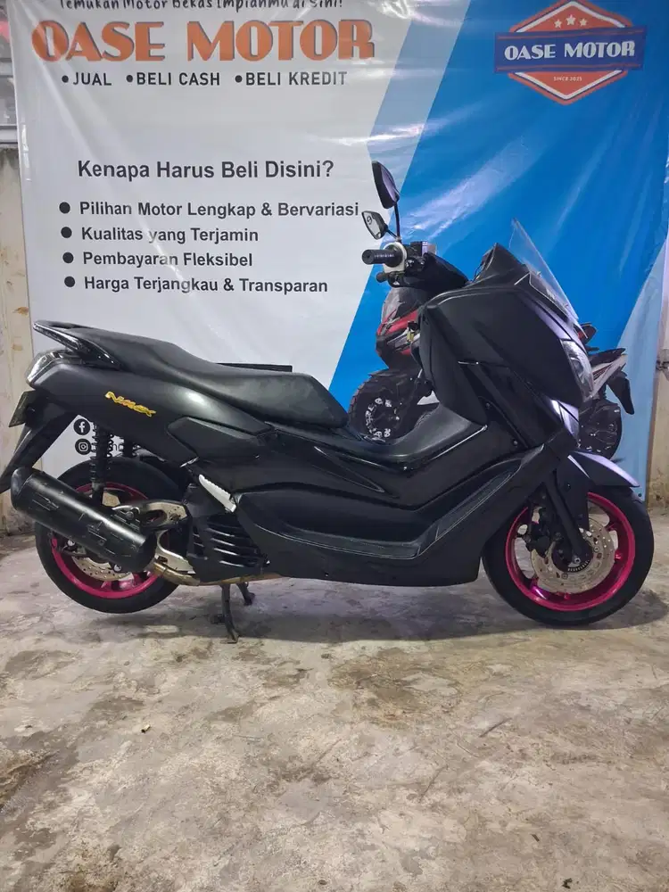 (B) Yamaha NMAX 155 Tahun 2018