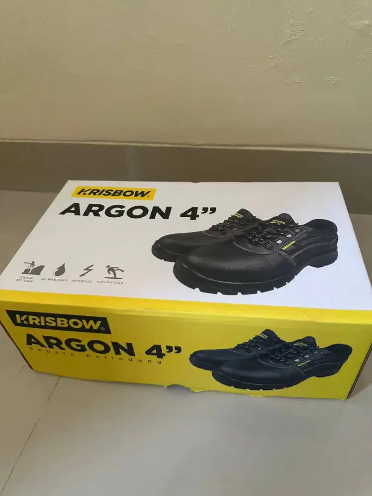 Sepatu safety Krisbow masih baru