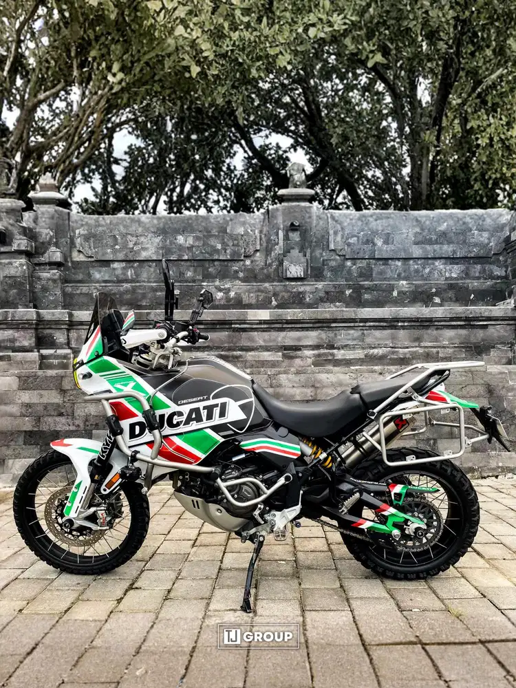 FOR SALE!! 2023 Ducati DesertX 937CC Testastretta