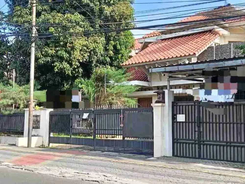 Disewakan Rumah Strategis Siap Huni di Rawamangun, Jakarta Timur
