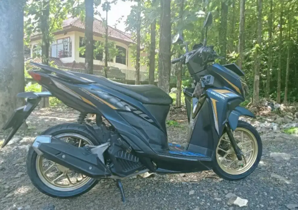 Honda Vario 125 CBS ISS thn.2022, cakep, Low Km, siap mudik lebaran