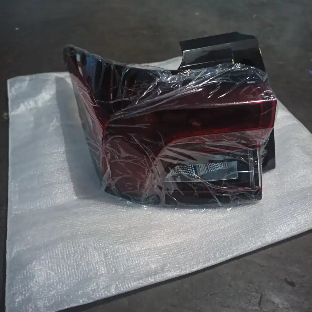 Lampu sein kiri velos 2024