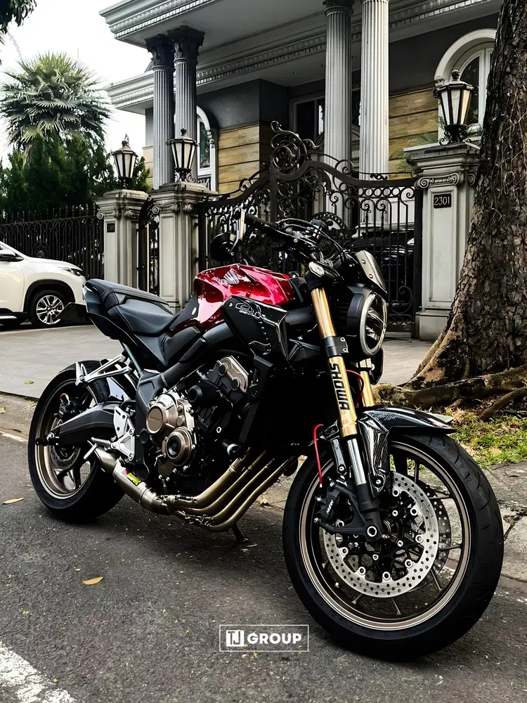 FOR SALE!! Honda CB650R Neo 2023