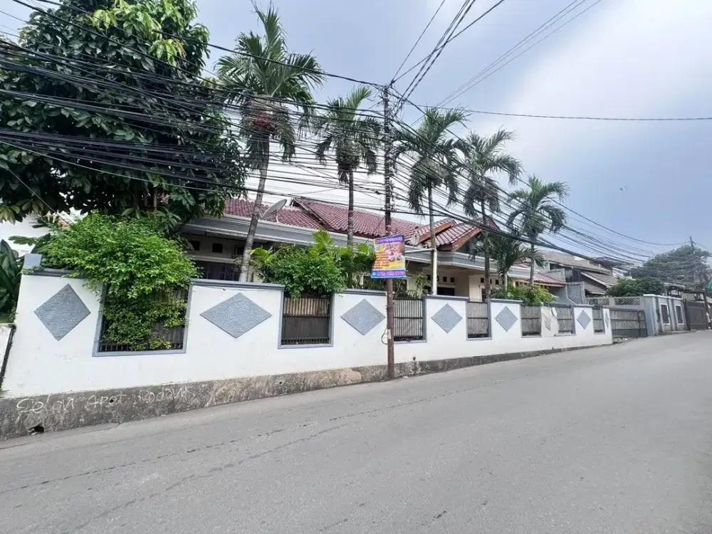 Rumah Luas Strategis Bisa Jadi Kos atau Tempat Bisnis Cinere Gandul
