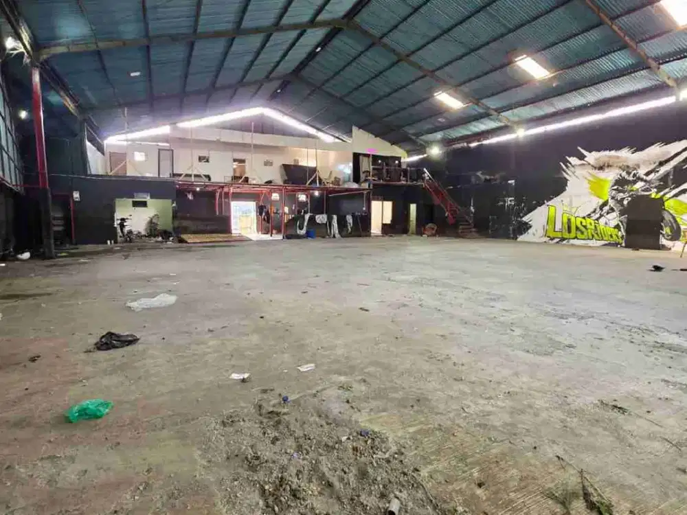 Gudang Besar Harga Murah. area Mahendrata