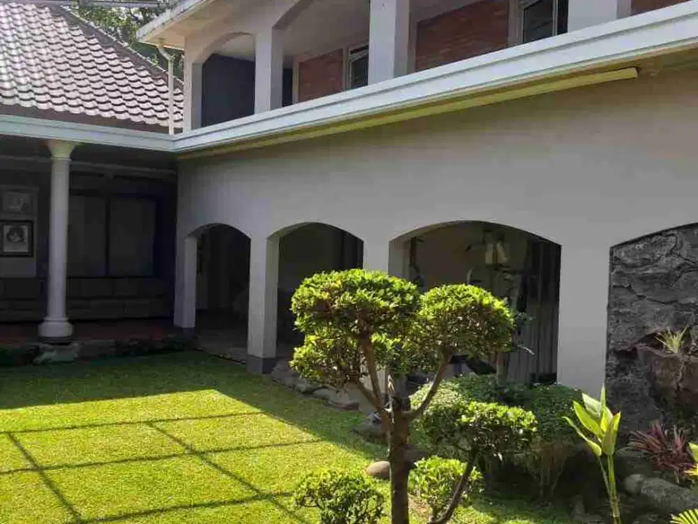 Dijual Rumah Lux di Sayap Riau Kota Bandung